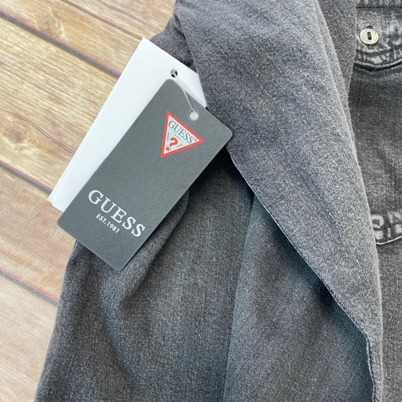 GUESS Collar Chain Chambray snap button shirts black  L - Picture 7 of 9